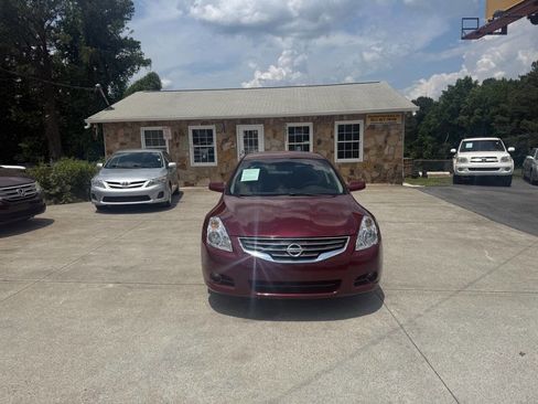 Used 2012 Nissan Altima 2.5 S w/ 20th Anniversary Pkg FWD image 2