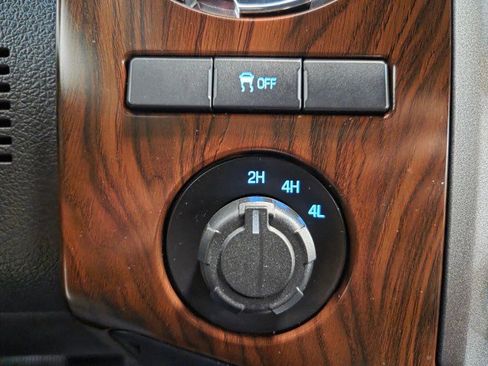 Used 2013 Ford F350 Lariat w/ Lariat Interior Pkg image 53