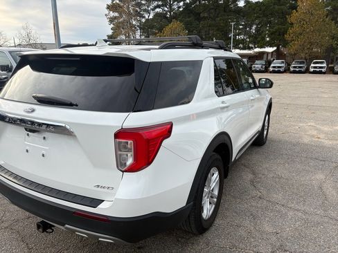 Used 2023 Ford Explorer XLT w/ Equipment Group 202A image 5