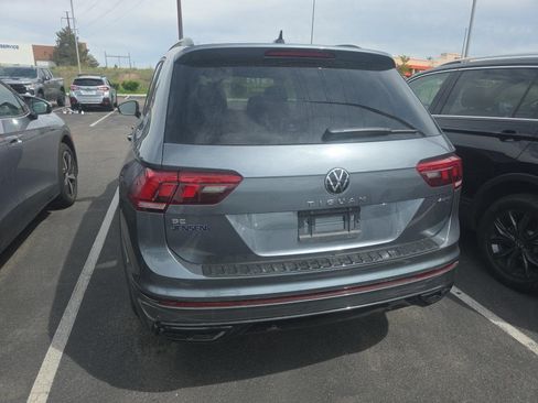 Used 2023 Volkswagen Tiguan SE R-Line AWD/4WD image 8
