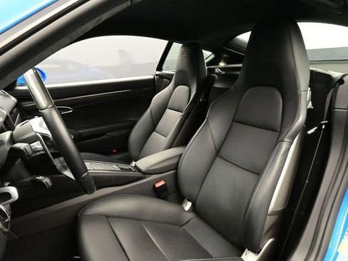 Certified 2025 Porsche 718 Cayman GTS image 5