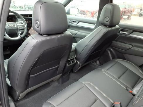 New 2026 GMC Terrain Elevation image 16