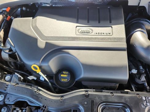 Used 2024 Land Rover Discovery Sport S image 25
