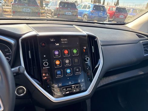 Used 2024 Subaru Ascent Premium w/ Convenience Package image 3