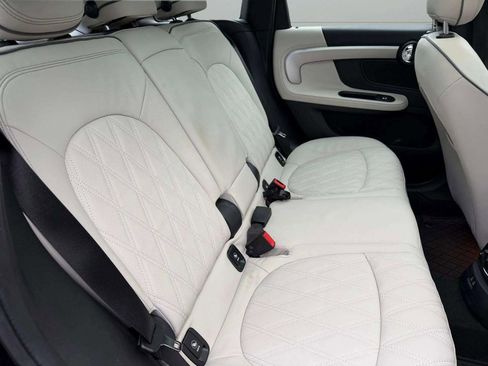 Used 2023 MINI Cooper Countryman SE w/ Storage Package image 36