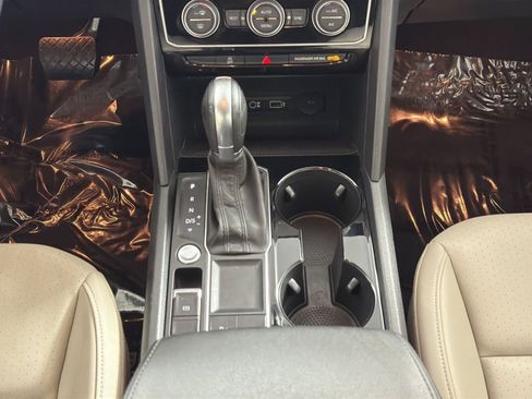 Used 2018 Volkswagen Atlas SEL image 21