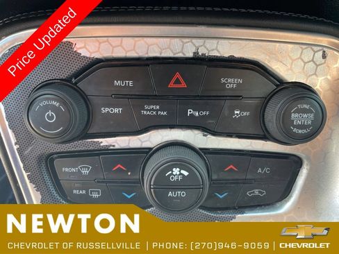 Used 2017 Dodge Challenger SXT Plus RWD image 12