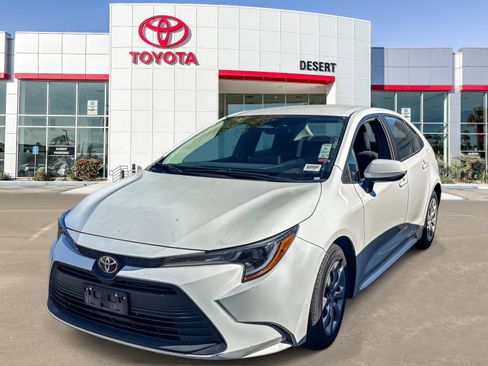 Certified 2024 Toyota Corolla LE FWD image 3