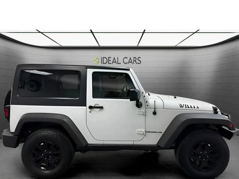 Used 2017 Jeep Wrangler Sport AWD/4WD image 4