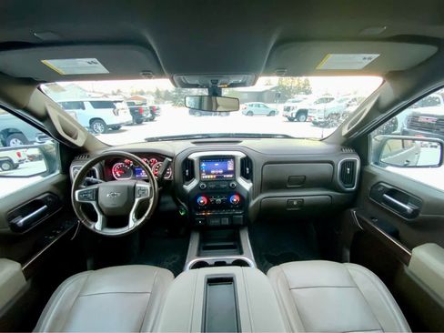 Used 2020 Chevrolet Silverado 1500 LT Trail Boss image 31