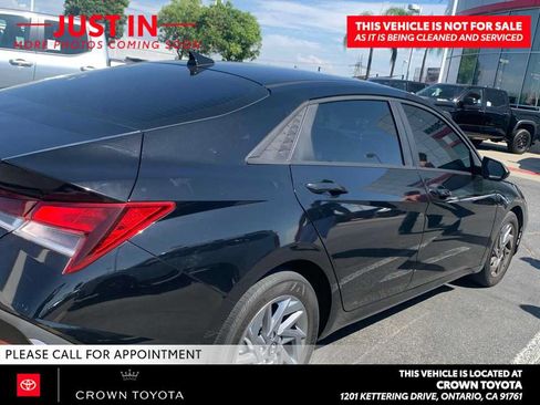 Used 2024 Hyundai Elantra SEL FWD image 4