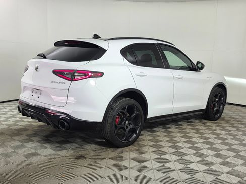 Used 2024 Alfa Romeo Stelvio Veloce AWD/4WD image 7