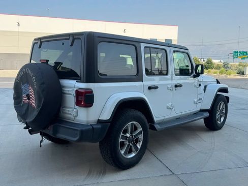 Used 2019 Jeep Wrangler Unlimited Sahara w/ Safety Group AWD/4WD image 5