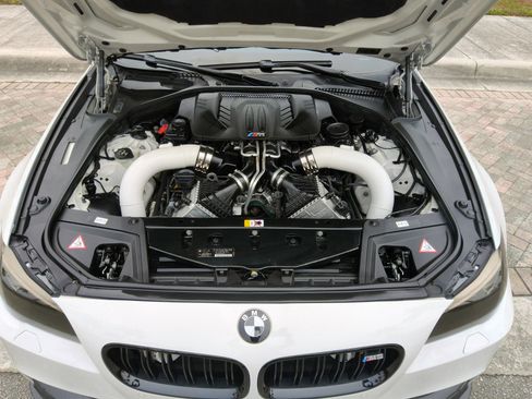 Used 2014 BMW M5 image 12