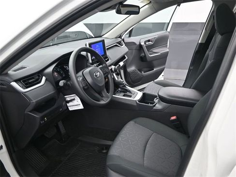 New 2025 Toyota RAV4 XLE w/ Convenience Package image 4