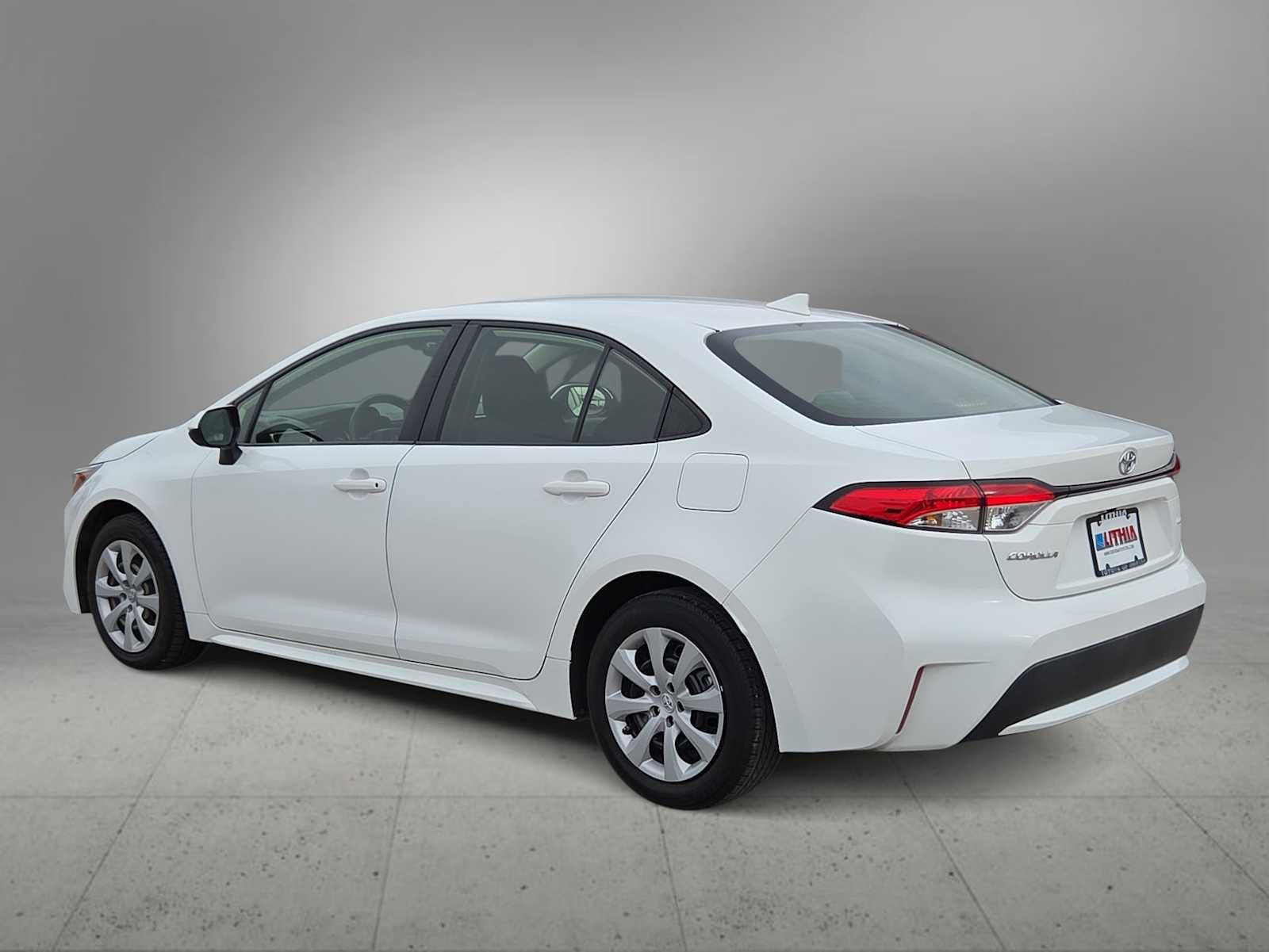 Certified 2022 Toyota Corolla LE FWD image 6