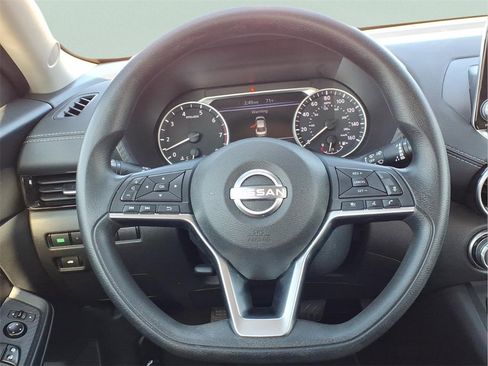 Used 2024 Nissan Sentra SV image 23