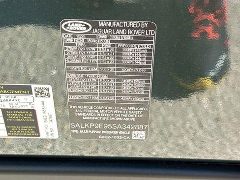 New 2025 Land Rover Range Rover SE image 44