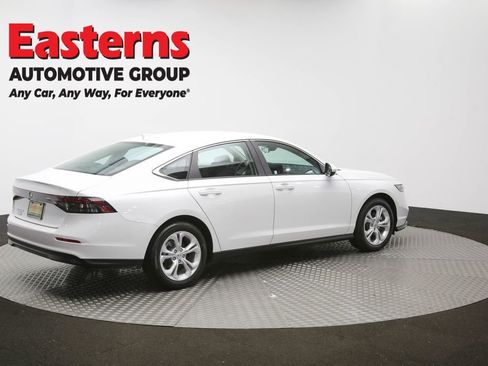 Used 2025 Honda Accord LX image 40