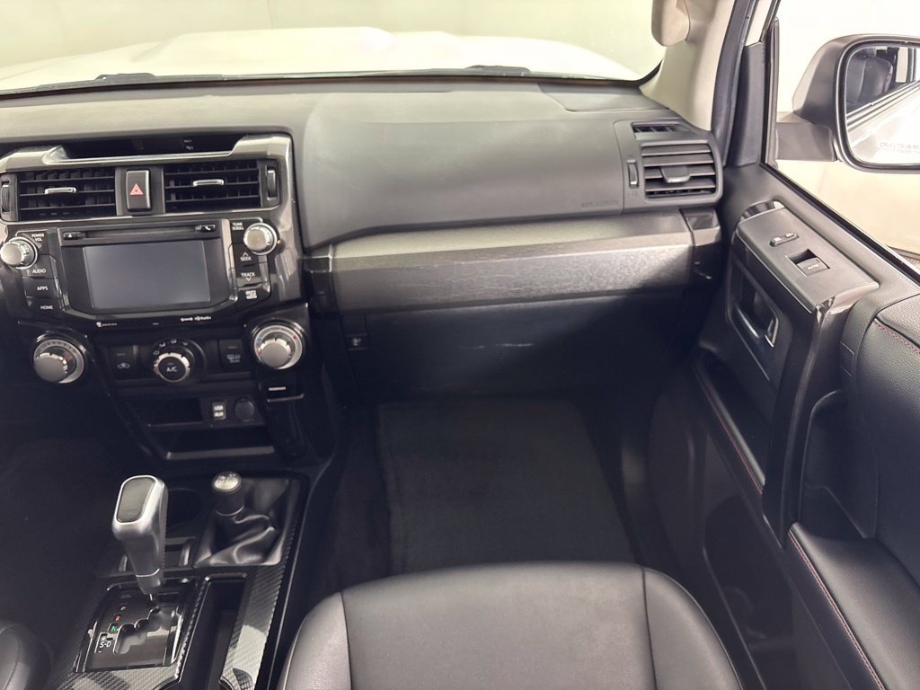 Used 2018 Toyota 4Runner TRD Off-Road Premium AWD/4WD image 17