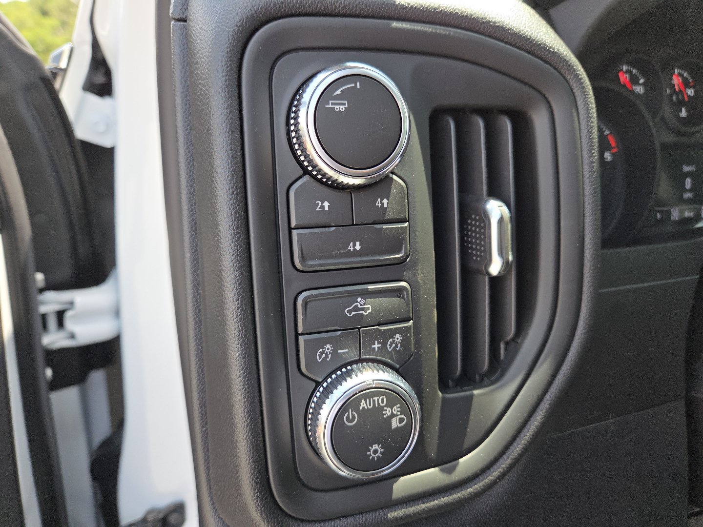 New 2026 GMC Sierra 2500 Pro AWD/4WD image 4