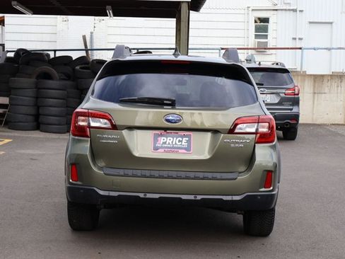 Used 2017 Subaru Outback 3.6R Limited AWD/4WD image 8