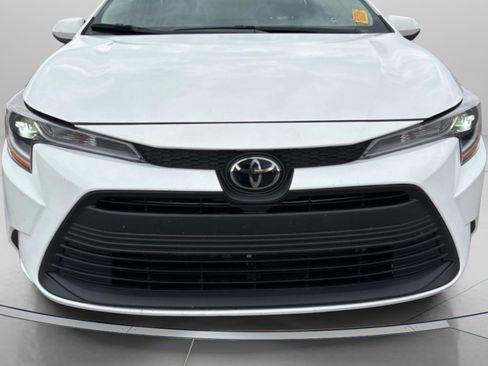 Certified 2024 Toyota Corolla LE image 5