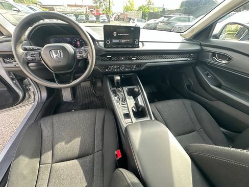 Used 2024 Honda Accord EX image 25