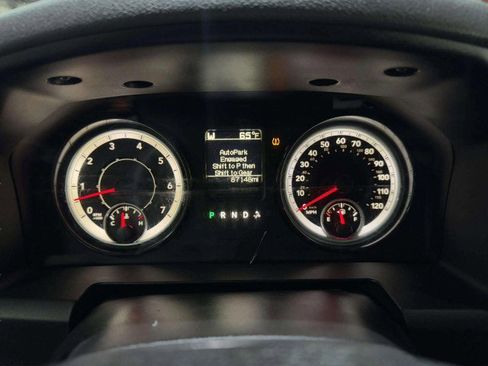 Used 2019 RAM 1500 Classic SLT image 32