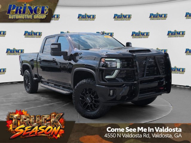Used 2025 Chevrolet Silverado 2500 LTZ w/ LTZ Plus Package AWD/4WD image 1