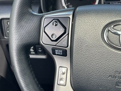 Used 2023 Toyota 4Runner Limited AWD/4WD image 28