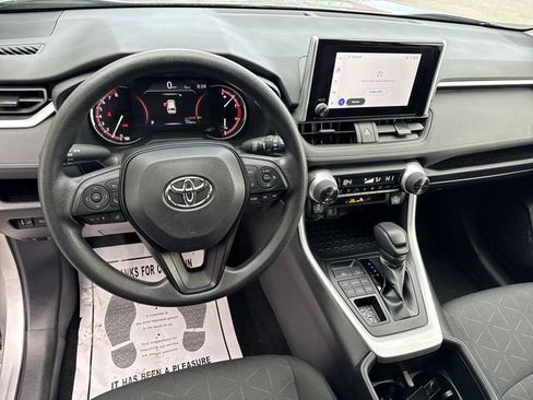 Used 2025 Toyota RAV4 XLE image 15