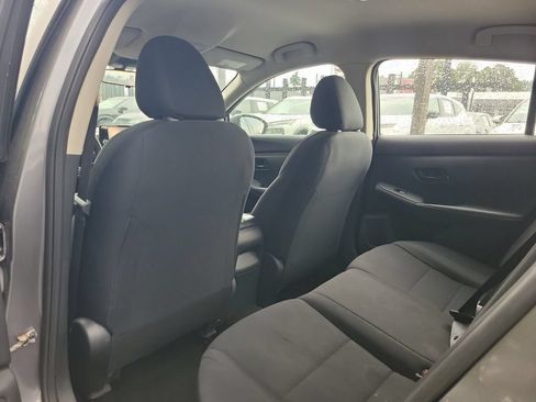 Used 2024 Nissan Sentra S FWD image 9