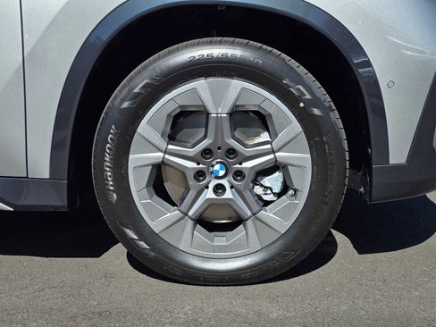 Used 2025 BMW X1 xDrive28i w/ Technology Package AWD/4WD image 9