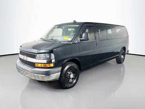 Used 2020 Chevrolet Express 3500 LT w/ LT Preferred Equipment Group image 3