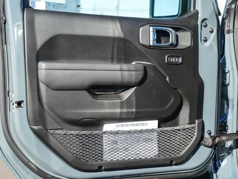 New 2026 Jeep Gladiator Sport image 21