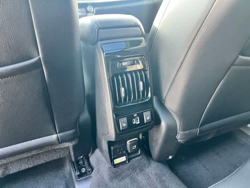 Used 2022 Jeep Compass Limited w/ (RED) Package image 21