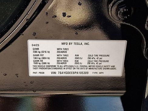 Used 2023 Tesla Model Y Long Range AWD/4WD image 30