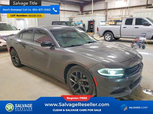 Used 2021 Dodge Charger SXT w/ Blacktop Package image 5