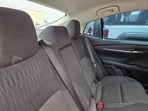Used 2025 Toyota Camry LE FWD image 10