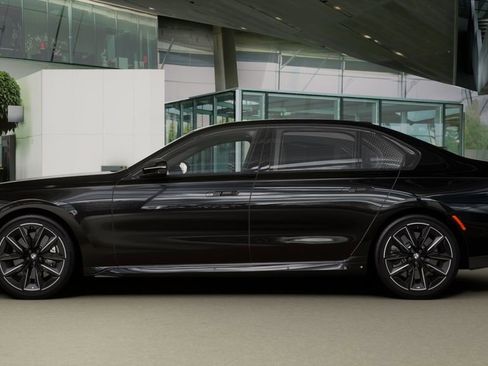 New 2026 BMW 760i xDrive image 4