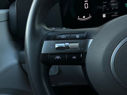 Used 2025 Hyundai Kona SEL image 35