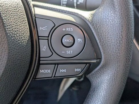 Used 2022 Toyota Corolla LE image 31