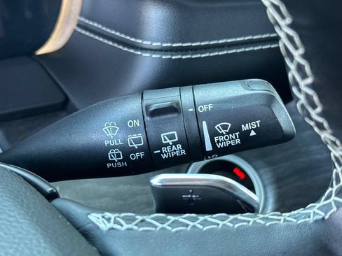 Used 2022 Jeep Grand Cherokee L Limited RWD image 37