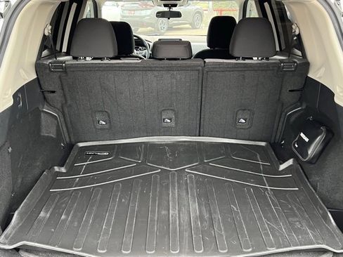 Certified 2021 Nissan Rogue SV image 27