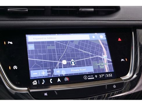 Used 2025 Cadillac XT6 Premium Luxury image 54