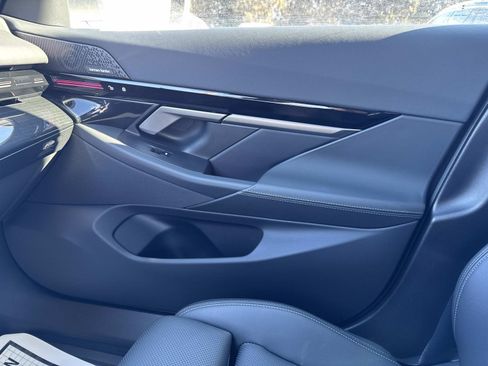New 2025 BMW 530i xDrive AWD/4WD image 22