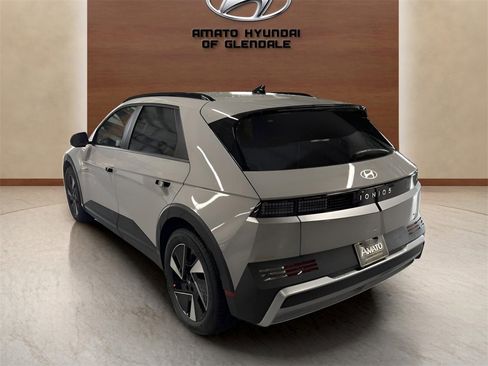 New 2025 Hyundai Ioniq 5 SEL image 4