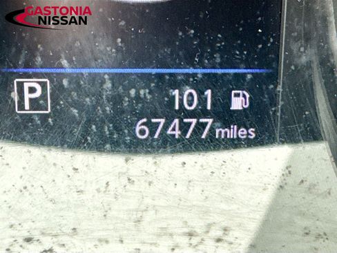 Used 2018 Nissan Rogue SV w/ Premium Package image 15