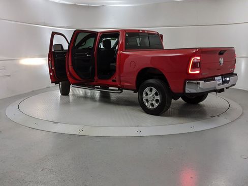 Used 2024 RAM 2500 Big Horn w/ Safety Group image 10